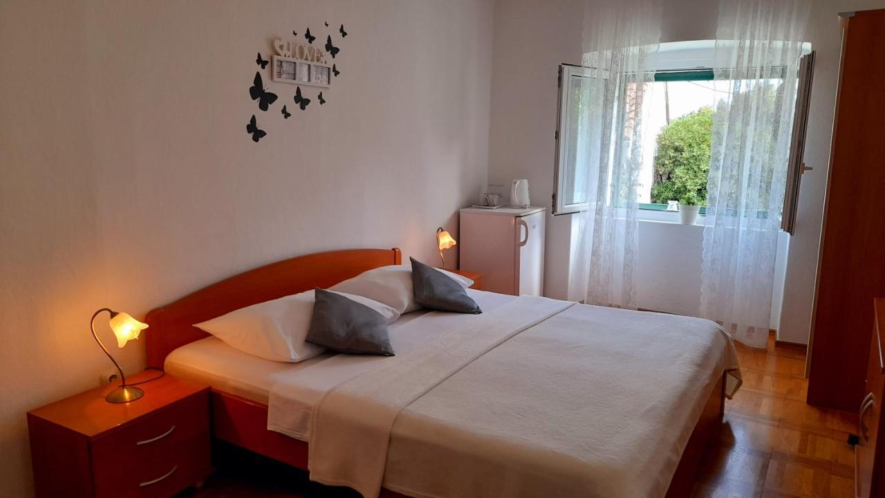 Pansion Ivan & Ivana Bol Ngoại thất bức ảnh