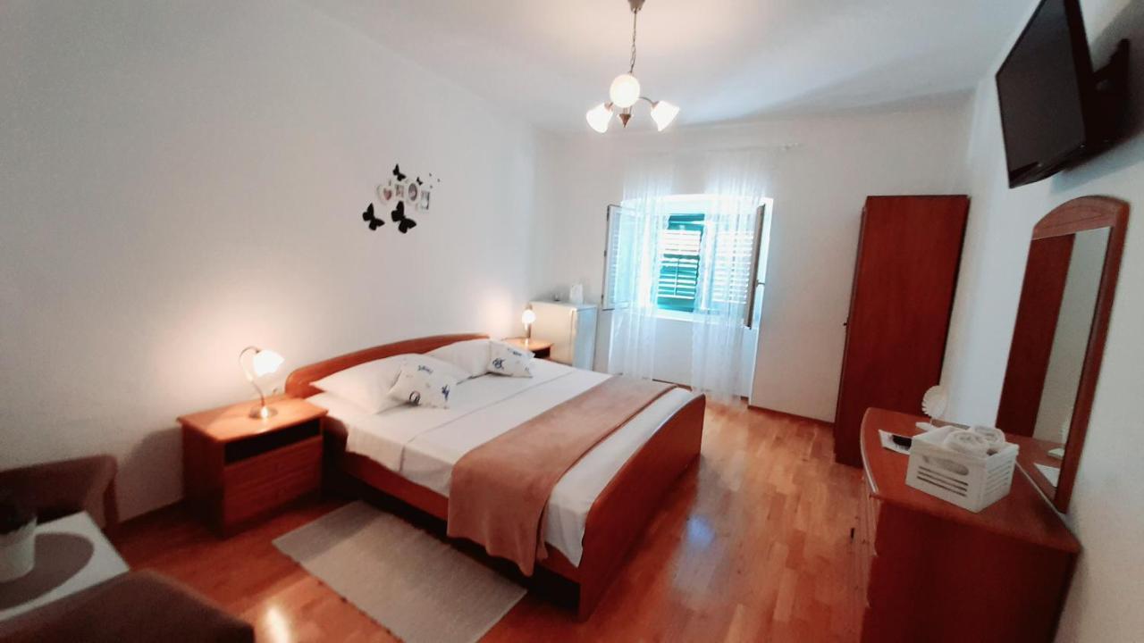 Pansion Ivan & Ivana Bol Ngoại thất bức ảnh